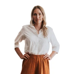 Camisa Feminina AYA Camisas Clássica Branca Oversized Manga Larga 3/4 com Gola Lapela em Algodão