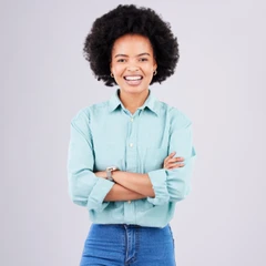 Camisa Feminina AYA Camisas Clássica Azul Celeste Oversized com Manga Larga e Abotoamento Frontal em Algodão
